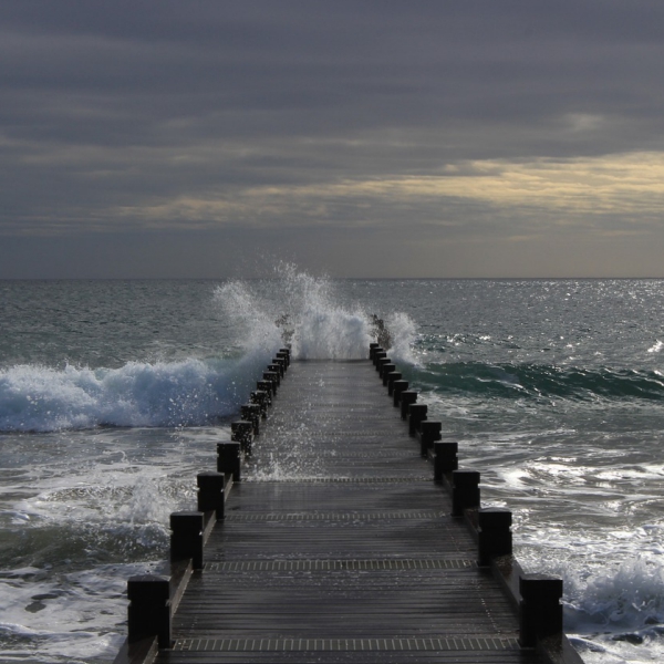 Novemberglück am Meer Küstenglück Gischt