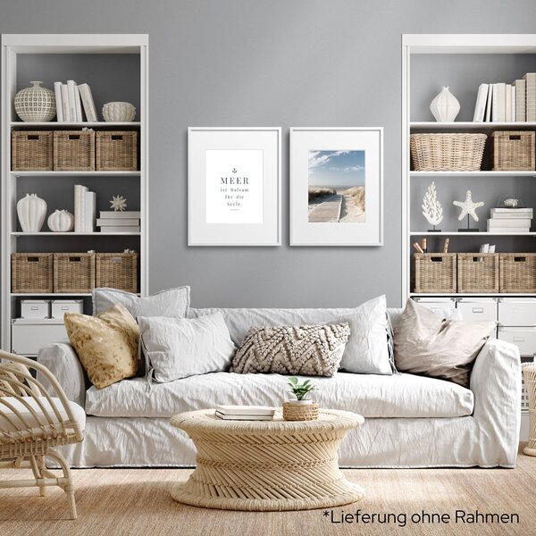 Meer Sprüche Poster-Set Balsam für die Seele I Spruch „Meer ist Balsam für die Seele“ I 2 Stück DIN A4, 210 X 297 mm I Mattes 300 g/m² Fine-Art Premiumpapier I zauberhafte Meer Bilder Wanddeko I Motiv: Strand, Düne, Sand, Meer, Wellen I beige, blau, Schwarz, Boho, Landhaus, Skandi, Lieferung erfolgt ohne Rahmen